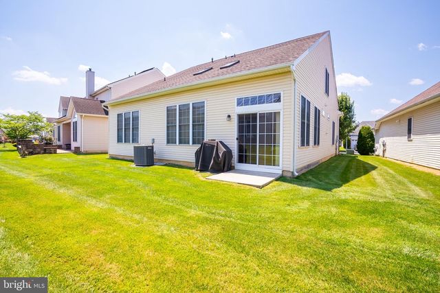 9 COPERNICUS CT, Cranbury, NJ 08512