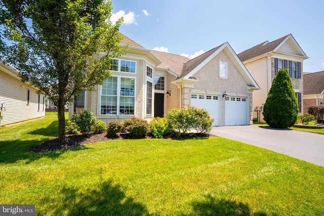 9 COPERNICUS CT, Cranbury, NJ 08512