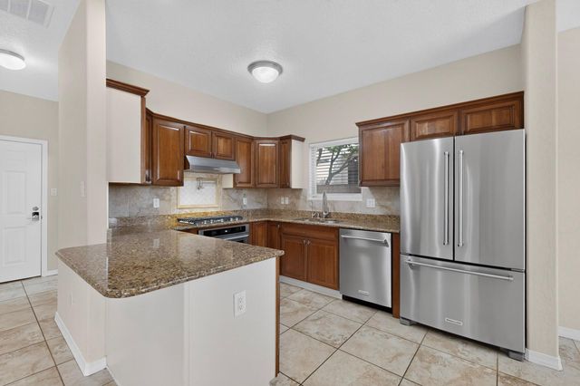 5215 Newberry Way NW, Albuquerque, NM 87120