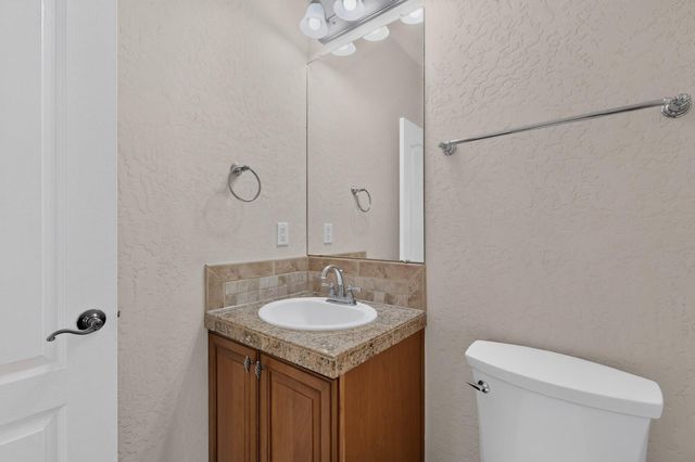 5215 Newberry Way NW, Albuquerque, NM 87120