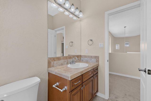 5215 Newberry Way NW, Albuquerque, NM 87120