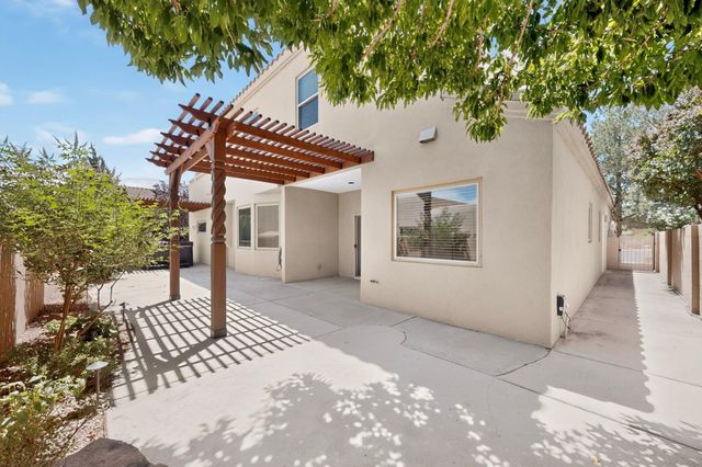 5215 Newberry Way NW, Albuquerque, NM 87120