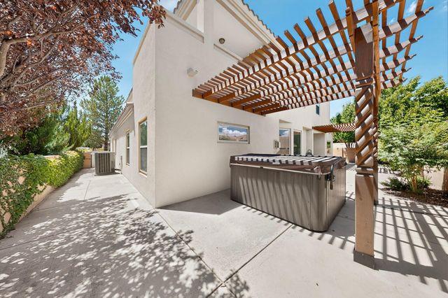 5215 Newberry Way NW, Albuquerque, NM 87120