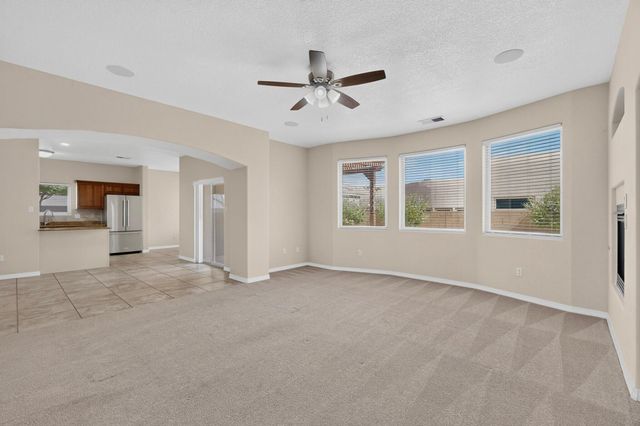 5215 Newberry Way NW, Albuquerque, NM 87120