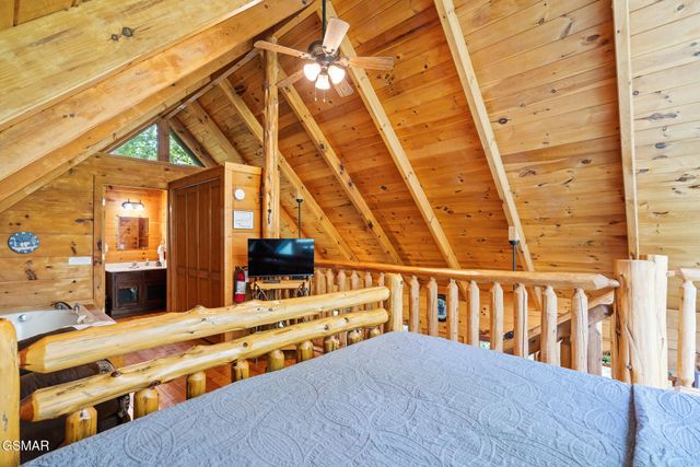 3823 Dollys Drive, Sevierville, TN 37876