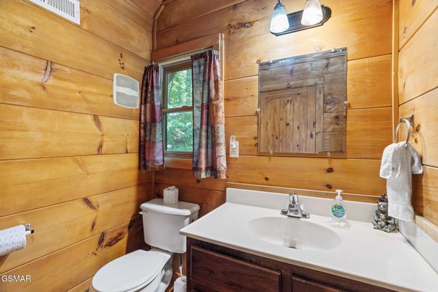 3823 Dollys Drive, Sevierville, TN 37876
