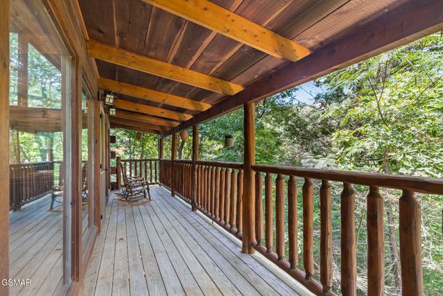 3823 Dollys Drive, Sevierville, TN 37876