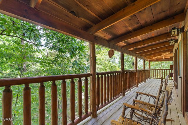 3823 Dollys Drive, Sevierville, TN 37876