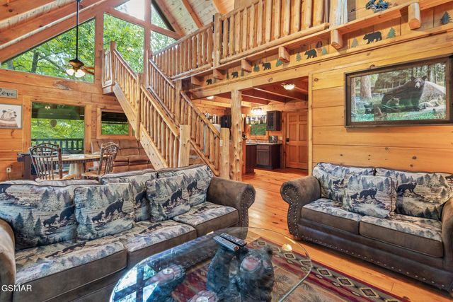 3823 Dollys Drive, Sevierville, TN 37876