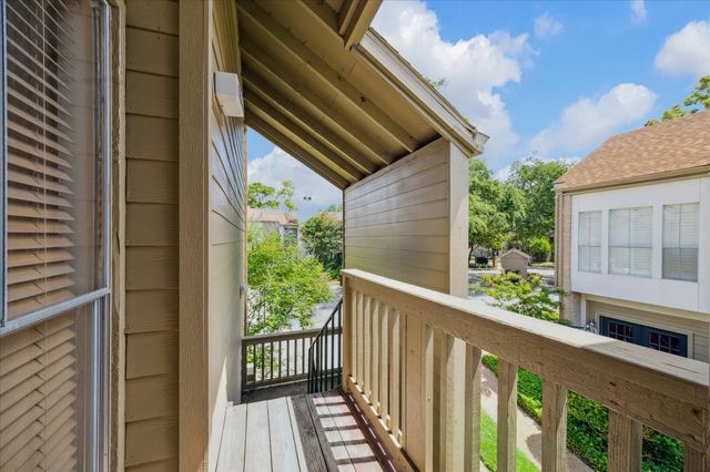 2100 Tanglewilde Street 184, Houston, TX 77063
