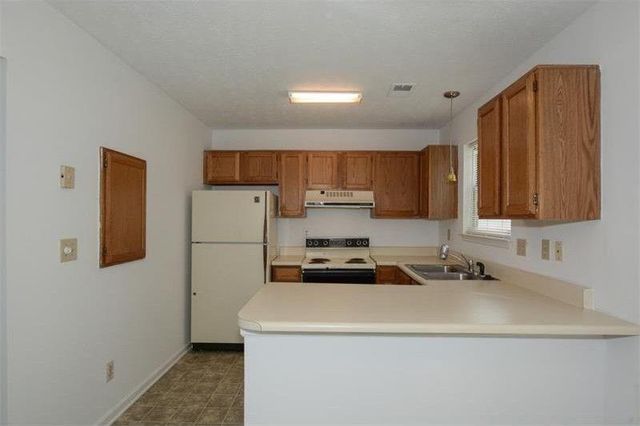 1015 Rock Creek Lane, Norcross, GA 30093