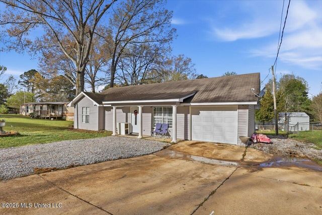 137 Short Street, Richland, MS 39218