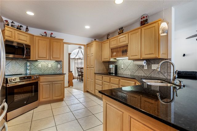 10 Oniell Circle, Bella Vista, AR 72715