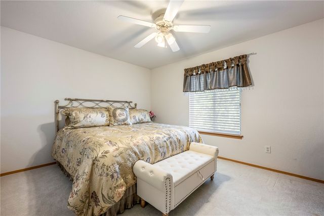 10 Oniell Circle, Bella Vista, AR 72715