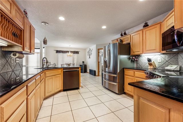 10 Oniell Circle, Bella Vista, AR 72715