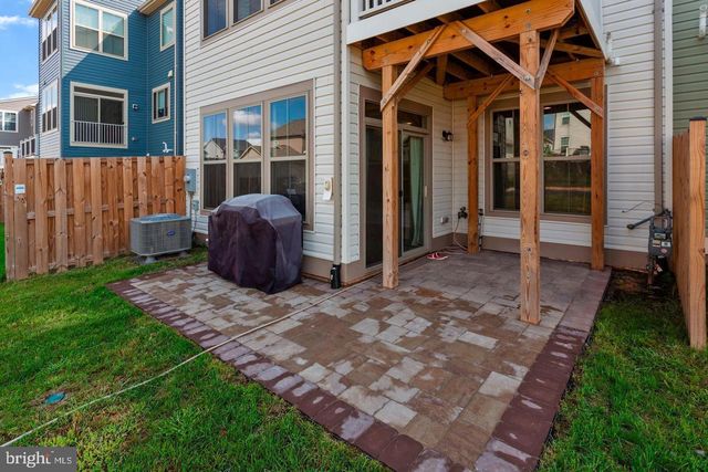 944 BASSWOOD DR, Stafford, VA 22554