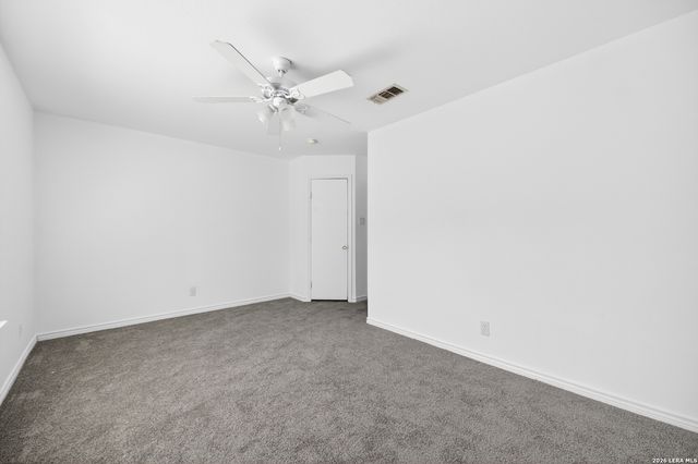 10 Bratton Dr, San Antonio, TX 78245