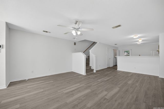 10 Bratton Dr, San Antonio, TX 78245