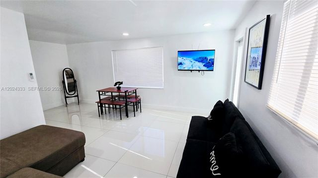 139 NW 14th Way, Dania Beach, FL 33004
