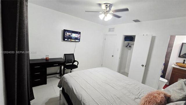 139 NW 14th Way, Dania Beach, FL 33004