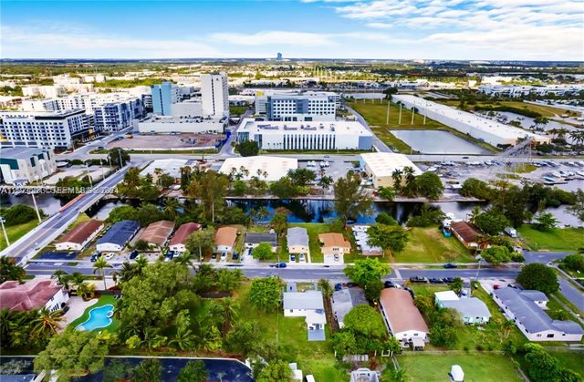 139 NW 14th Way, Dania Beach, FL 33004