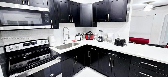 139 NW 14th Way, Dania Beach, FL 33004