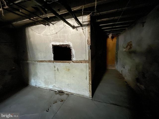 5718 W OXFORD ST, Philadelphia, PA 19131