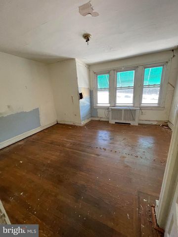5718 W OXFORD ST, Philadelphia, PA 19131