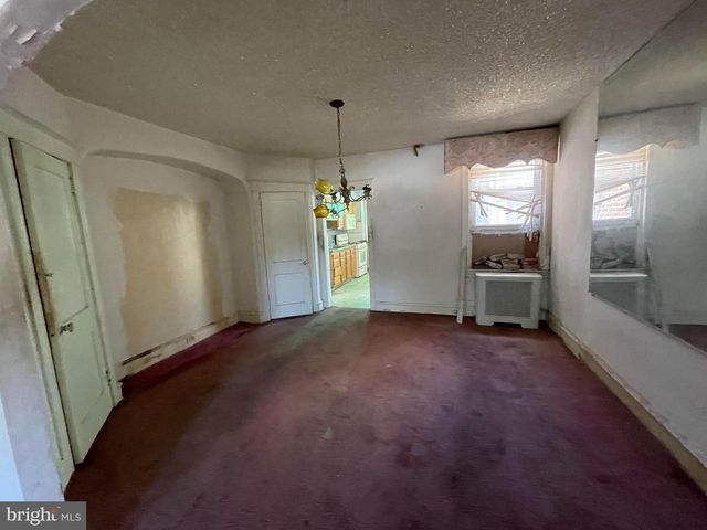 5718 W OXFORD ST, Philadelphia, PA 19131