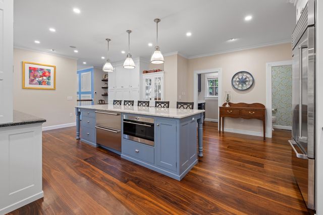 38 Maple Street, Hanover, NH 03755