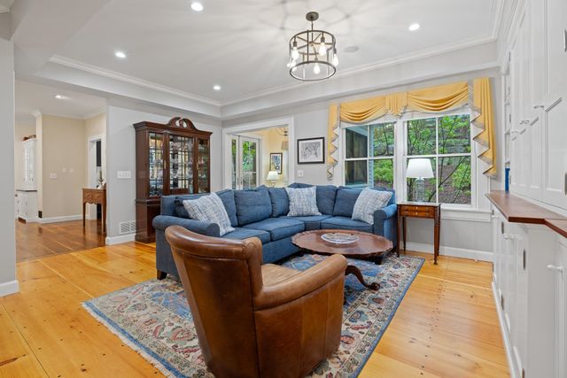 38 Maple Street, Hanover, NH 03755