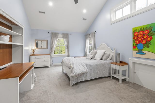 38 Maple Street, Hanover, NH 03755