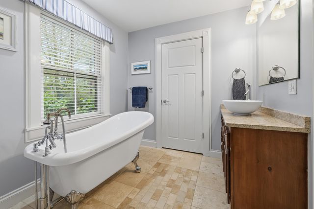 38 Maple Street, Hanover, NH 03755