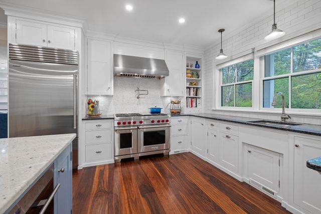 38 Maple Street, Hanover, NH 03755
