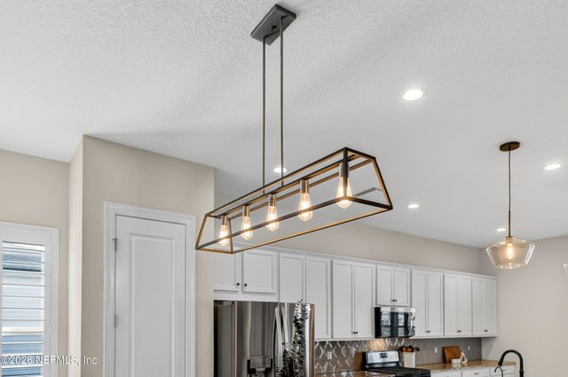 59 VALLEY FALLS Way, St. Johns, FL 32259