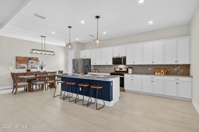 59 VALLEY FALLS Way, St. Johns, FL 32259