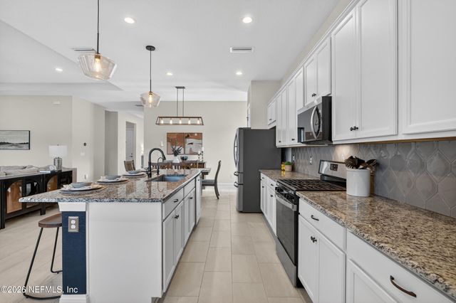 59 VALLEY FALLS Way, St. Johns, FL 32259