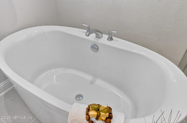 59 VALLEY FALLS Way, St. Johns, FL 32259