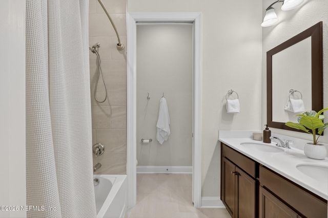 59 VALLEY FALLS Way, St. Johns, FL 32259