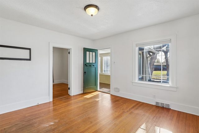 3838 Sherman Boulevard, Des Moines, IA 50310