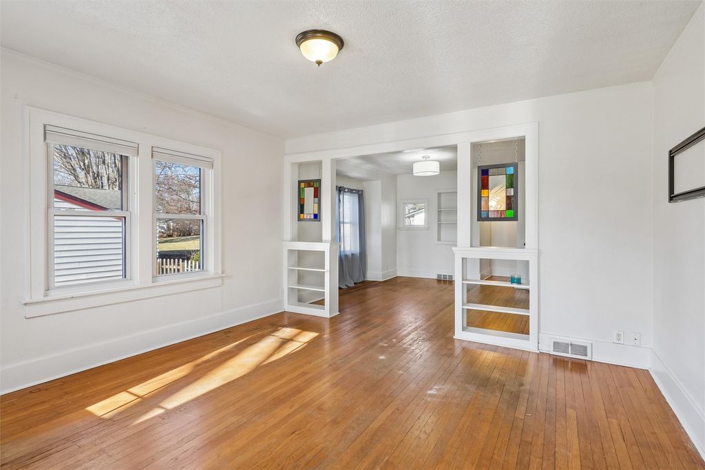 3838 Sherman Boulevard, Des Moines, IA 50310