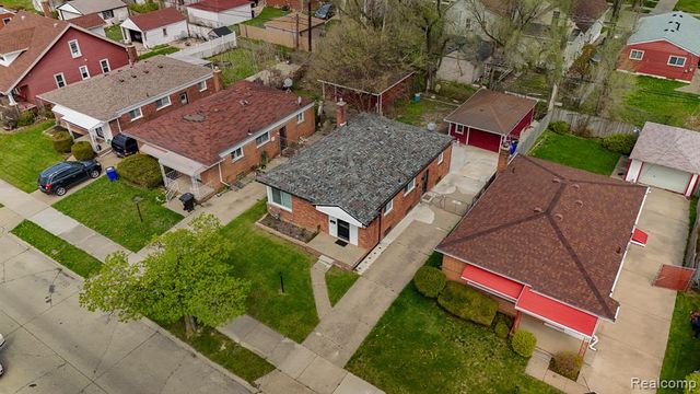 6781 Iowa Street, Hamtramck, MI 48212