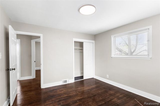 6781 Iowa Street, Hamtramck, MI 48212