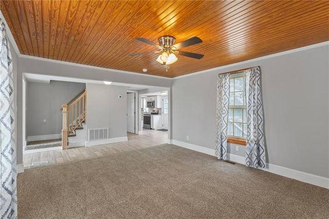 2297 Perrin Creek RD, Hayes, VA 23072