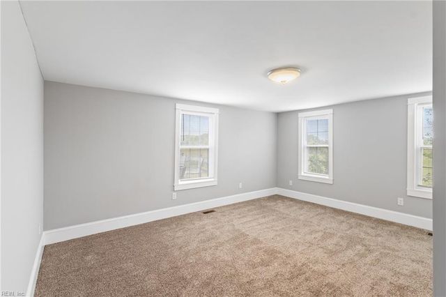 2297 Perrin Creek RD, Hayes, VA 23072