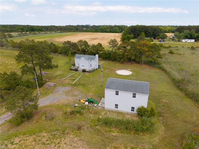 2297 Perrin Creek RD, Hayes, VA 23072