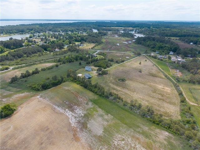 2297 Perrin Creek RD, Hayes, VA 23072