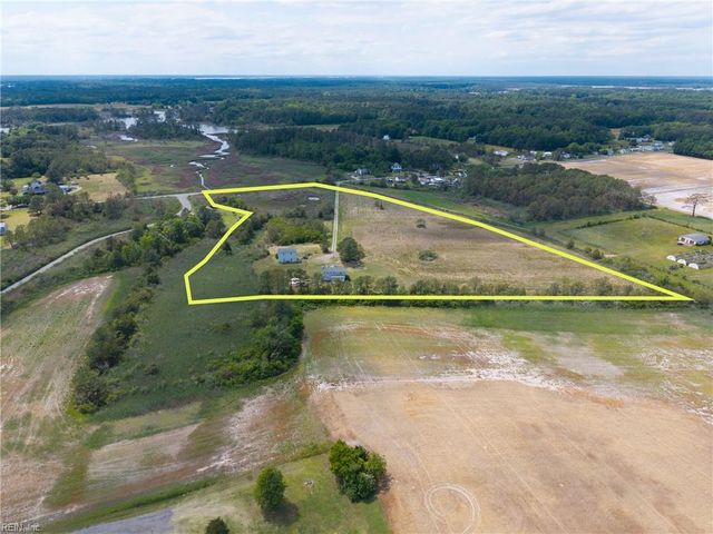 2297 Perrin Creek RD, Hayes, VA 23072