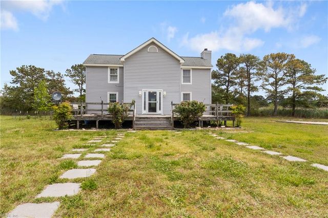 2297 Perrin Creek RD, Hayes, VA 23072