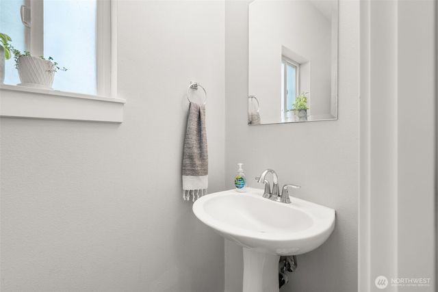 6218 Wesley Place SE, Auburn, WA 98092